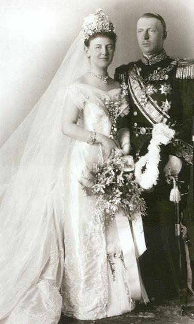 Wedding Of Queen Wilhelmina Of The Netherlands And Heinrich Of ...